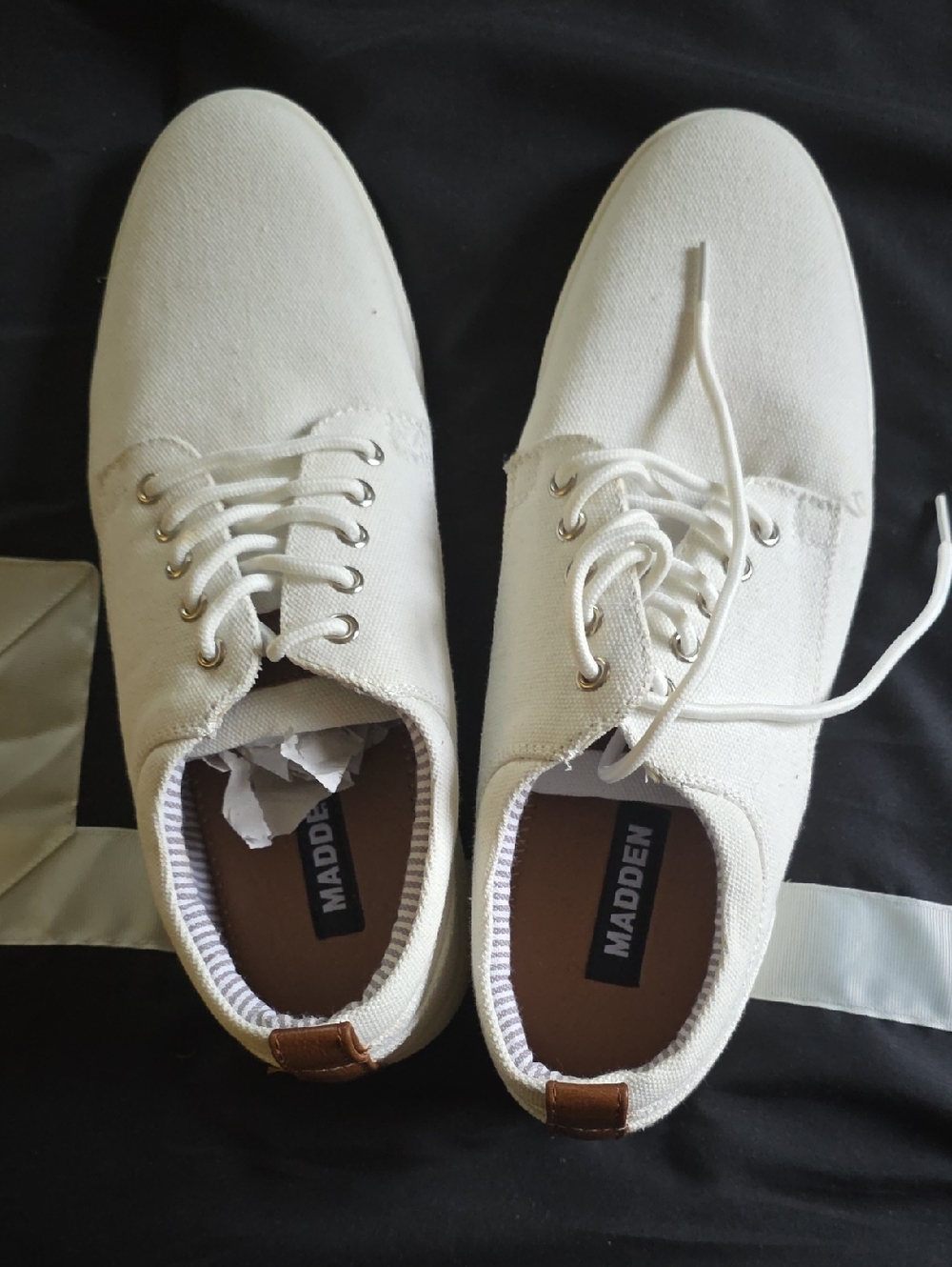 Steve Madden Men’s Cream Canvas Boat Shoes